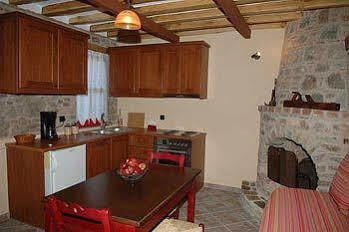 Lithos Homes * Volissos